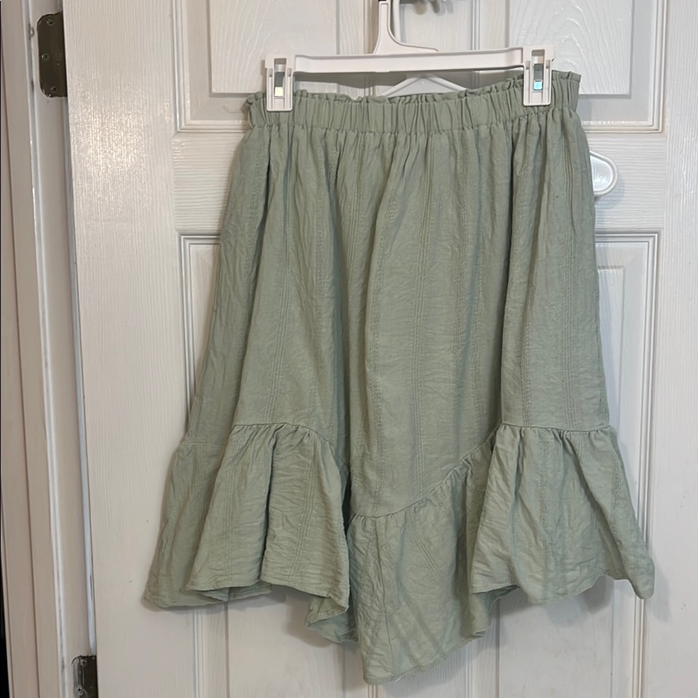 Green Knee-length Bubble Skirt with Ruffled High-Low Hem from local boutique